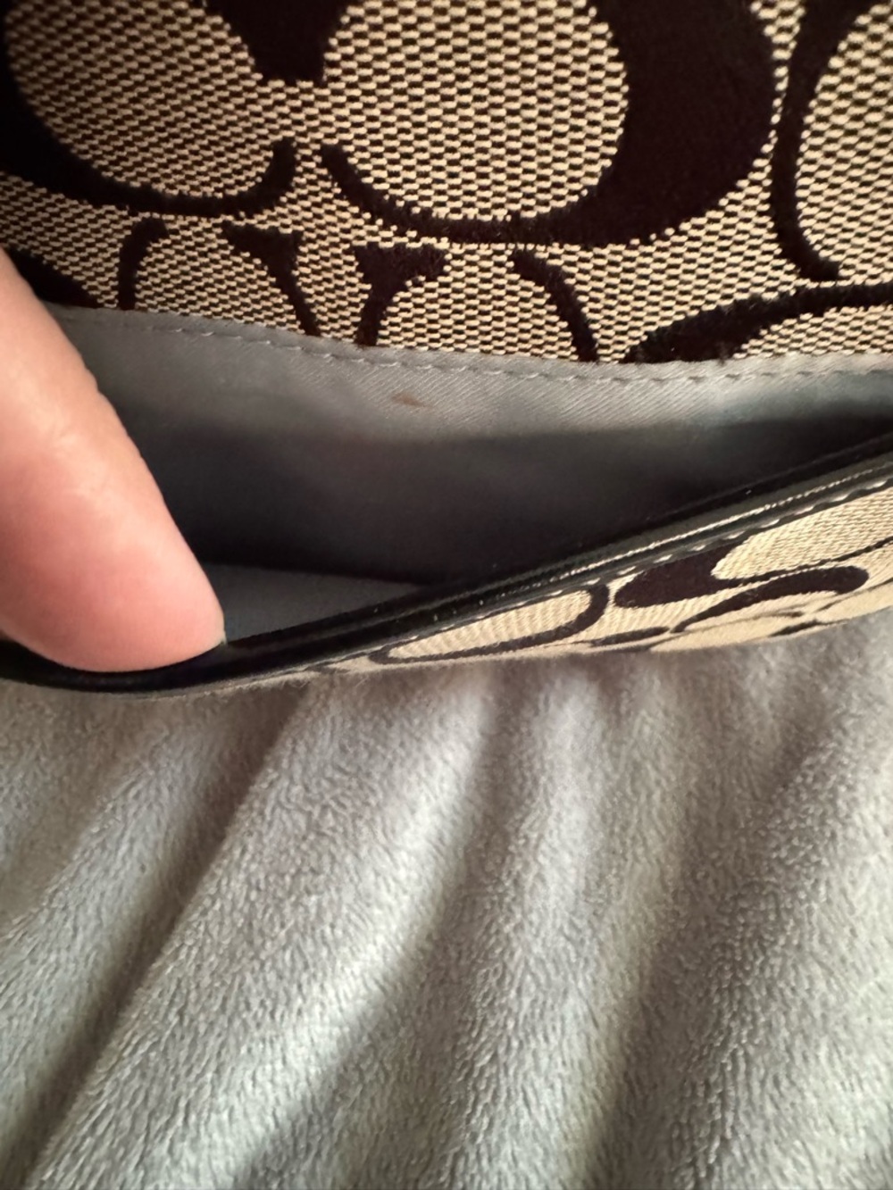 Coach 2011 Black Gallery Legacy Signature Canvas Zip Top Tote - Picture 12 of 12